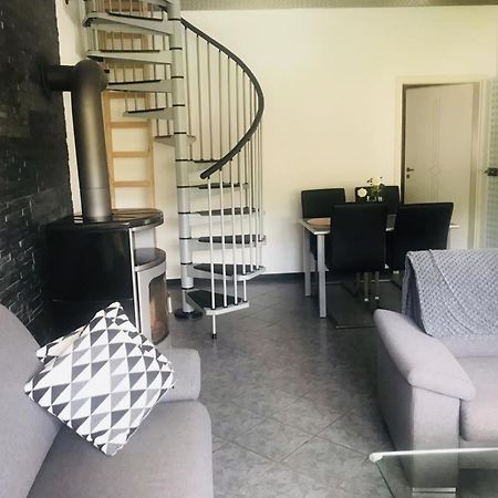 Modernes Ferienhaus Sauerblick Langsur Bagian luar foto
